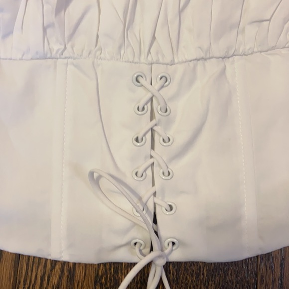 NWT Forever 21 Pleated Lace-Up White Crop Top - Picture 8 of 11